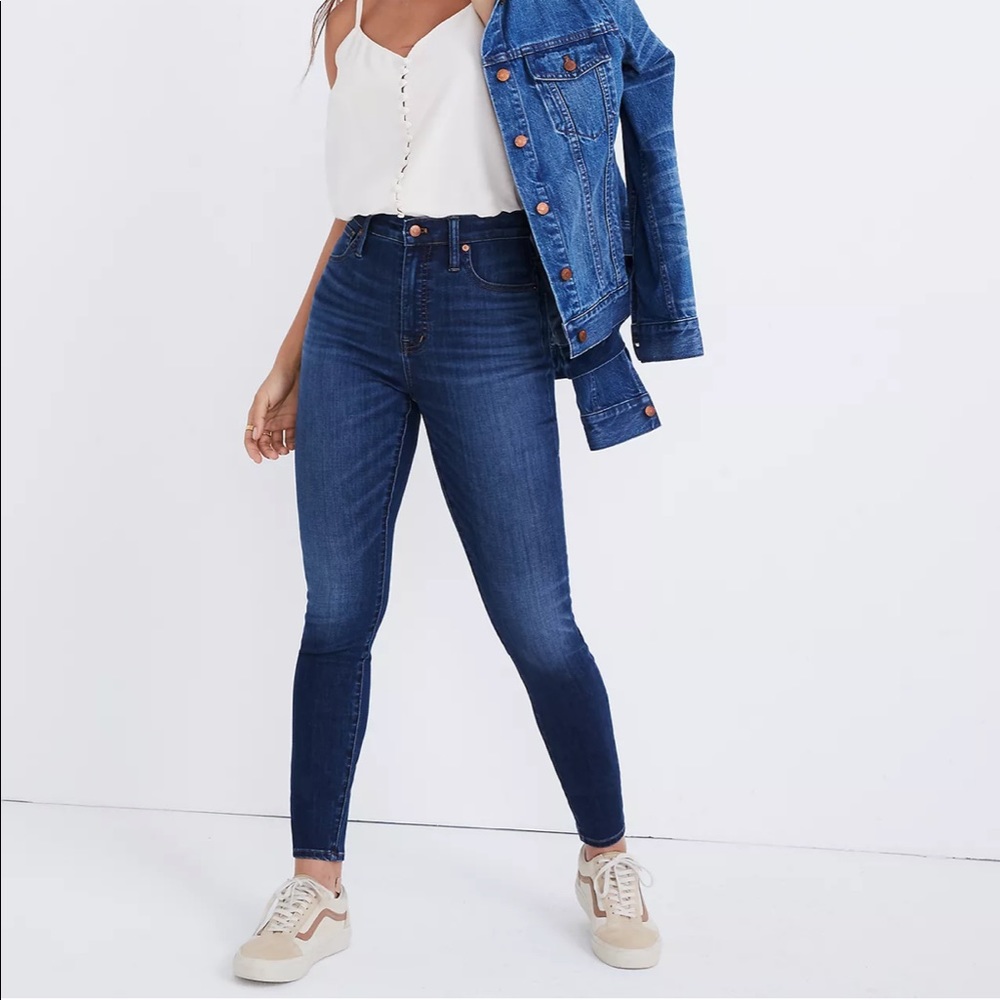 Madewell Petite Curvy High-Rise Skinny Jeans in Danny Wash